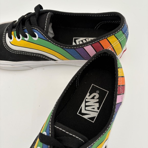 Vans Authentic Refract Rainbow Skate Shoes W 6.5 / M 5 Black‎ Low Top Sneakers - Picture 9 of 11
